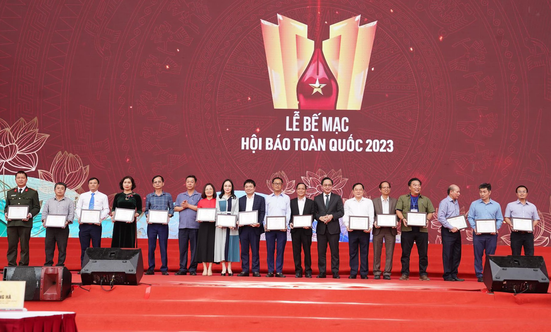 Báo Thanh Niên đoạt giải B Gian trưng bày ấn tượng tại Hội Báo toàn quốc 2023 - Ảnh 5.