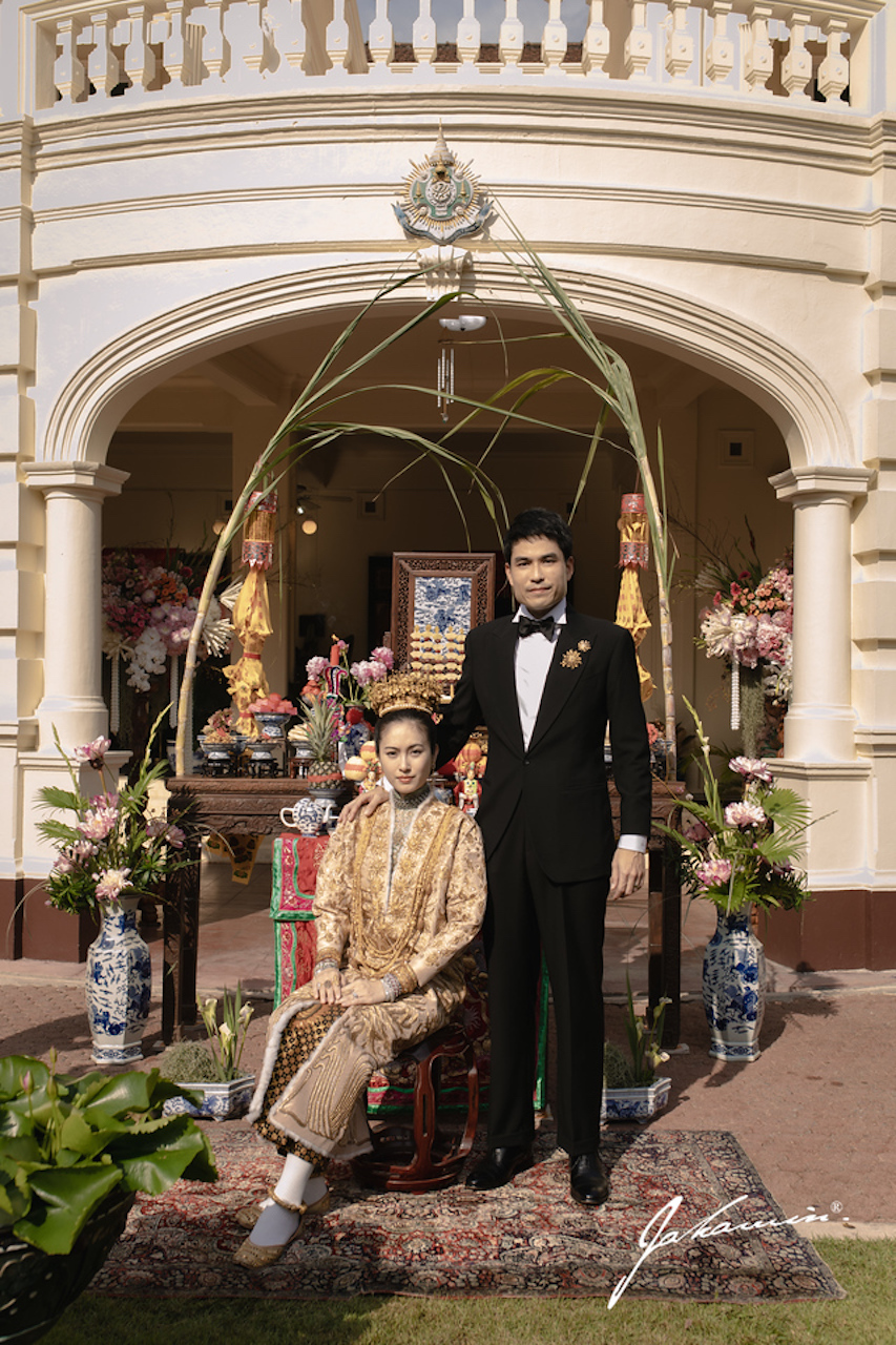 Hôn lễ truyền thống của 'hoa hậu chuyển giới đẹp nhất Thái Lan' với chồng doanh nhân - Ảnh 9.