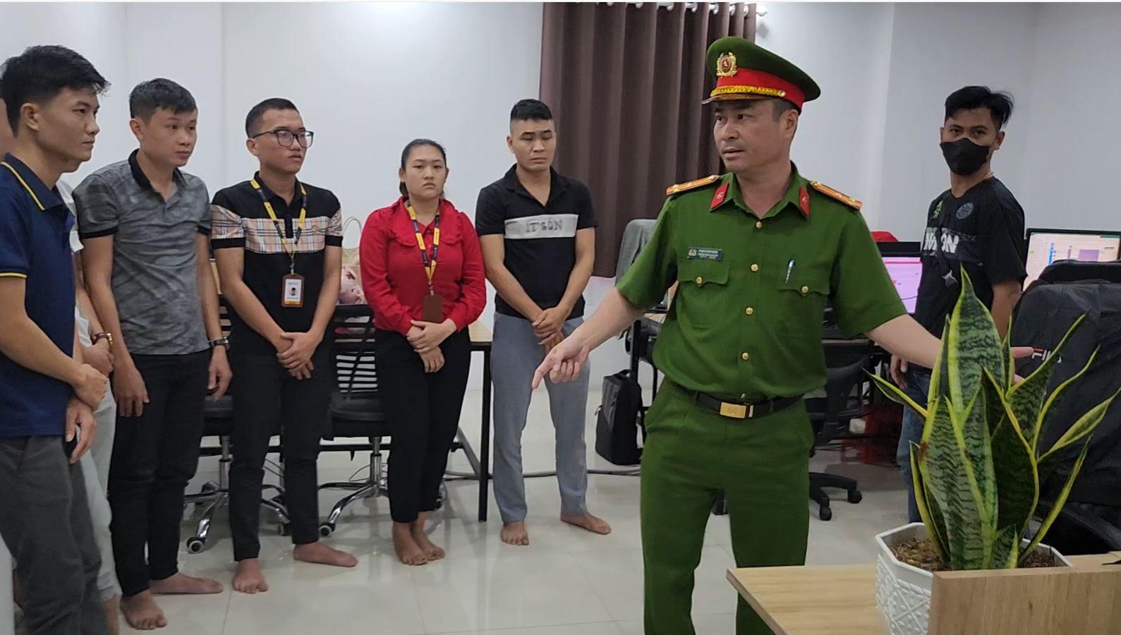 Thông tin mới nhất về sai phạm tại các trung tâm đăng kiểm - Ảnh 2.