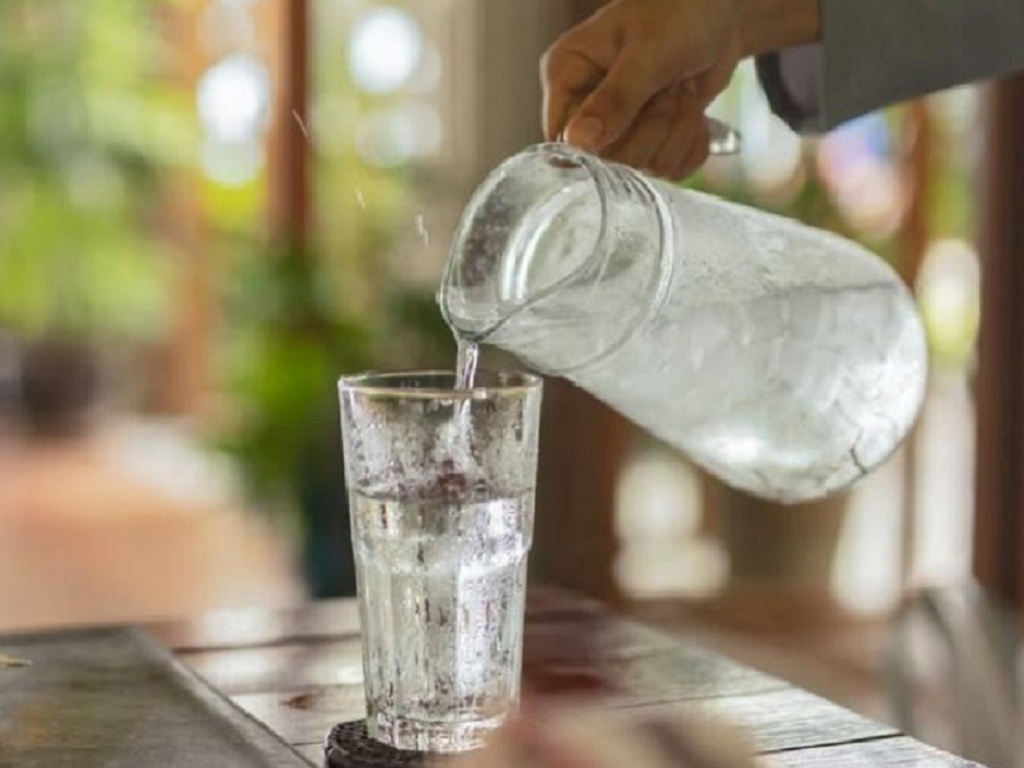 Uống một ly nước khi bụng đói giúp cải thiện vấn đề sức khỏe nào?  - Ảnh 1 .