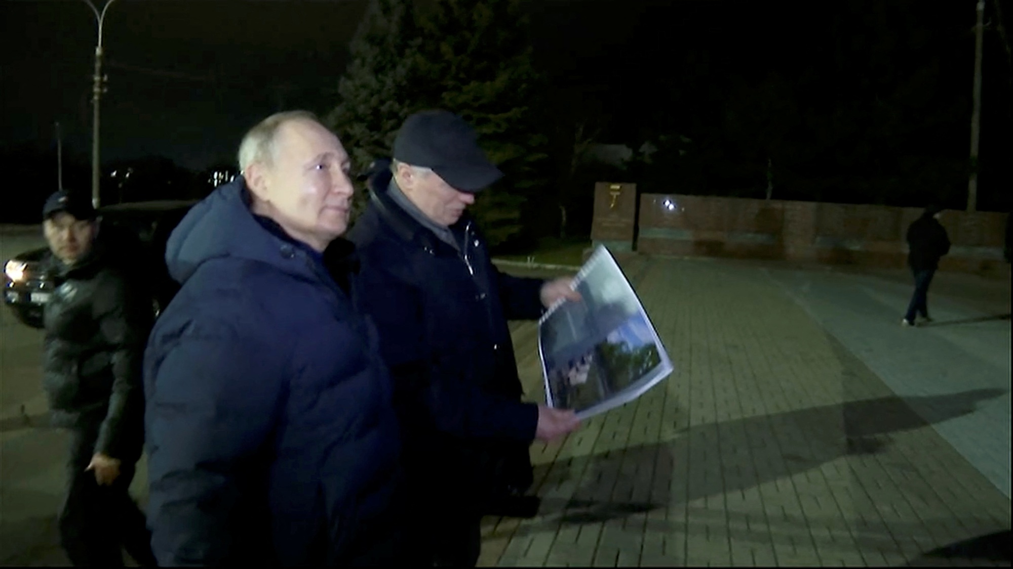 Nga nói chuyến thăm của Tổng thống Putin tới Donbass là 'tự phát' - Ảnh 1.