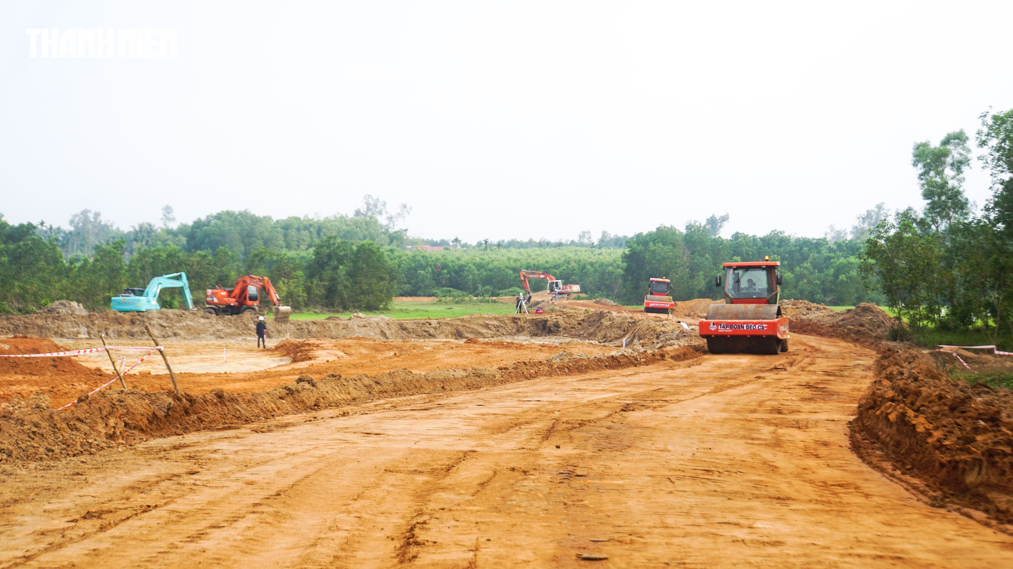 Quảng Ngãi kiến nghị chuyển mục đích sử dụng gần 169 ha đất để làm cao tốc - Ảnh 1.