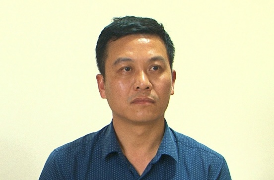 Bắt Giám đốc Công ty Cổ phần đăng kiểm xe cơ giới Lạng Sơn - Ảnh 1.