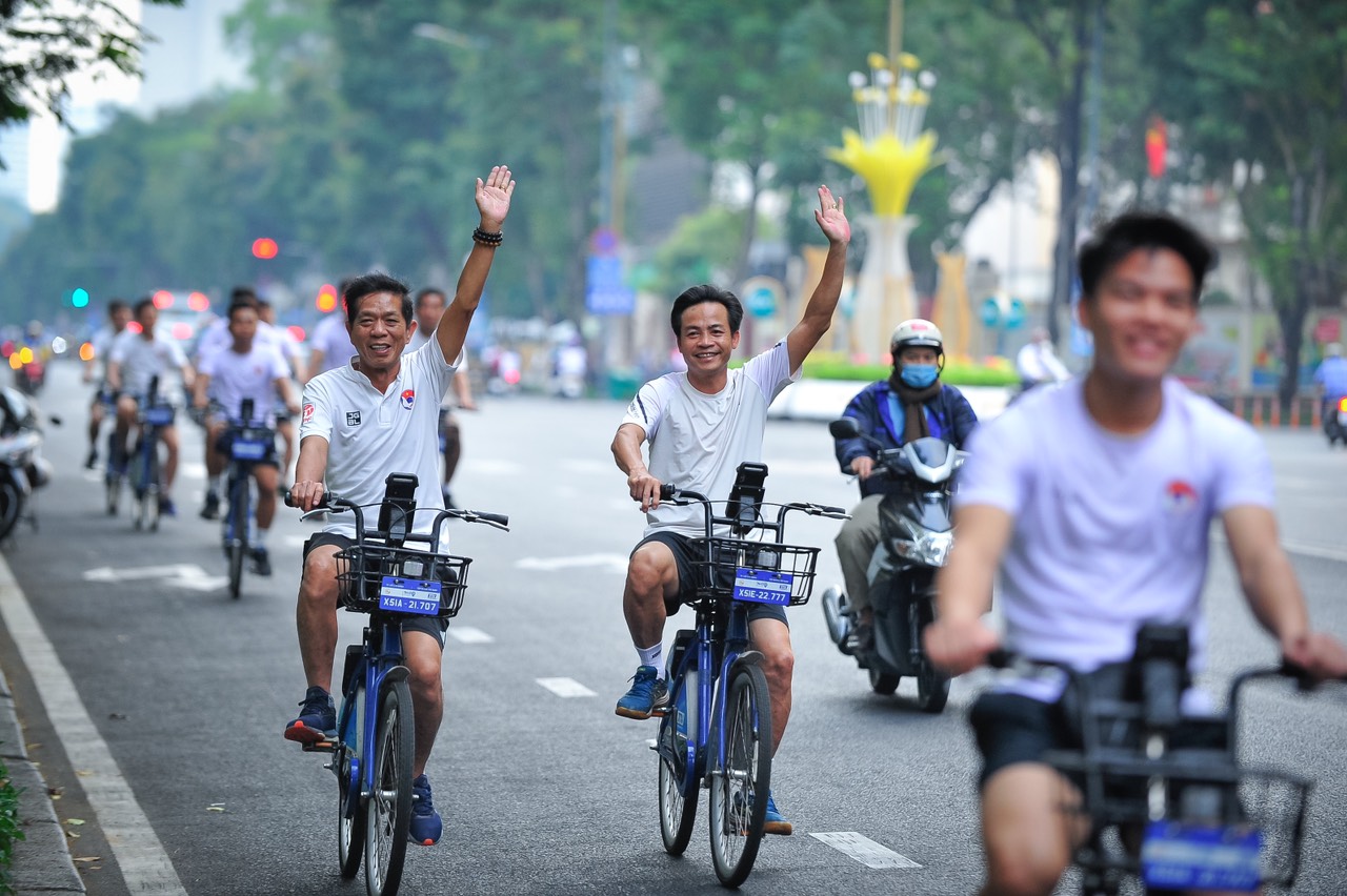 Các giám sát, trọng tài tại giải Thanh Niên Sinh viên Việt Nam thưởng lãm TP.HCM - Ảnh 1.