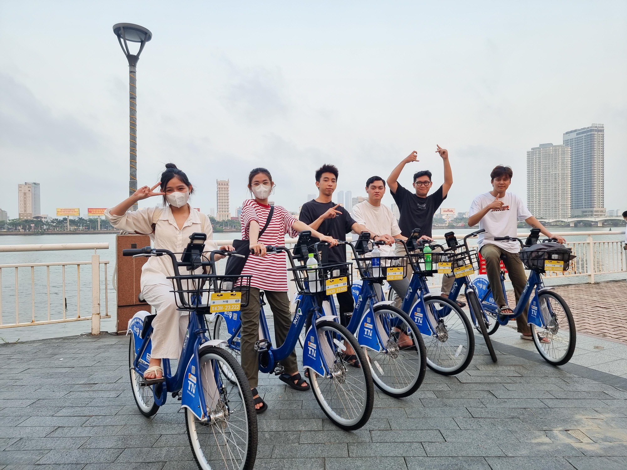 Người trẻ thích thú với xe đạp công cộng: 'Đến Đà Nẵng thì phải đạp xe'   - Ảnh 5.