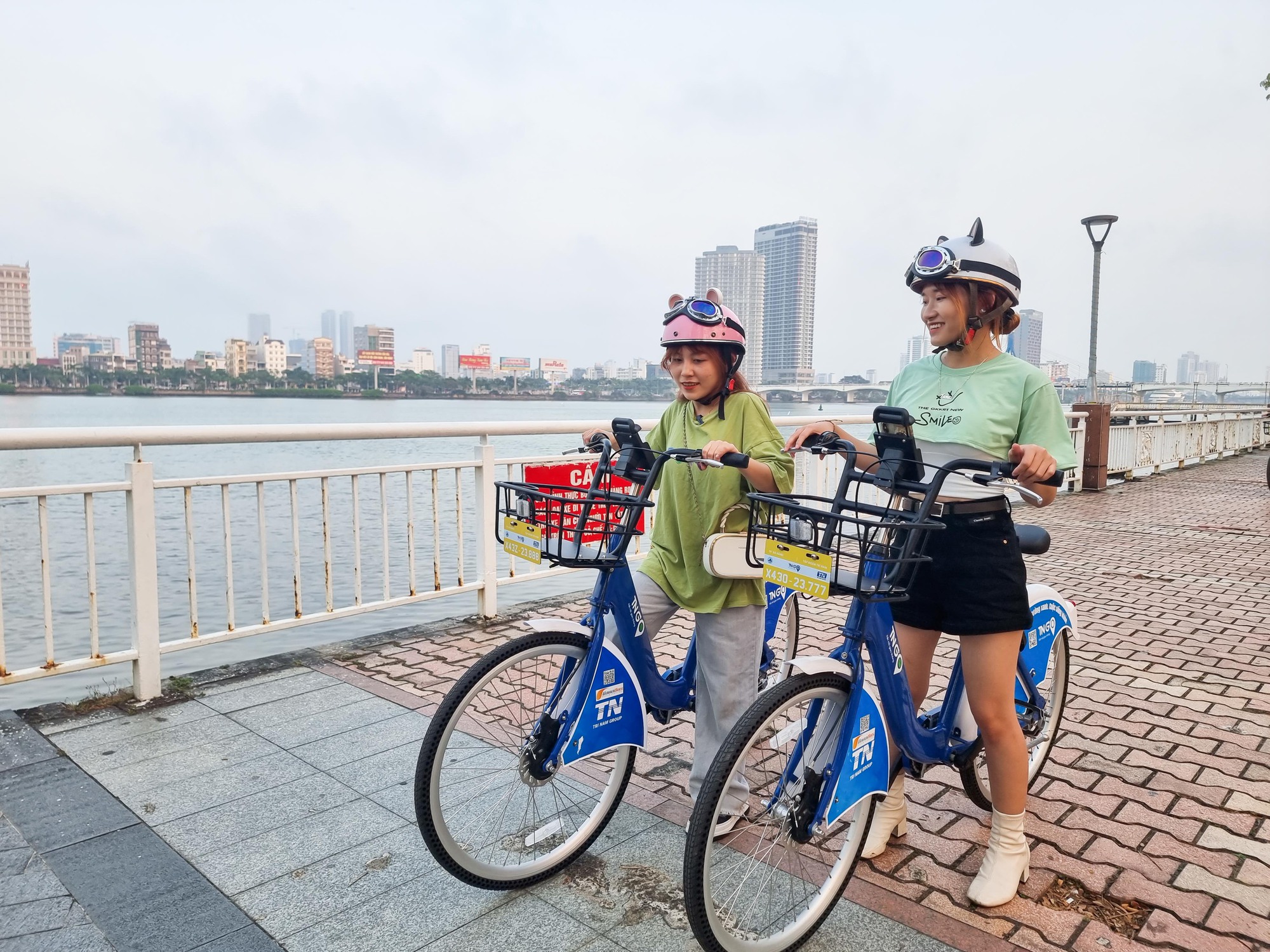 Người trẻ thích thú với xe đạp công cộng: 'Đến Đà Nẵng thì phải đạp xe'   - Ảnh 6.
