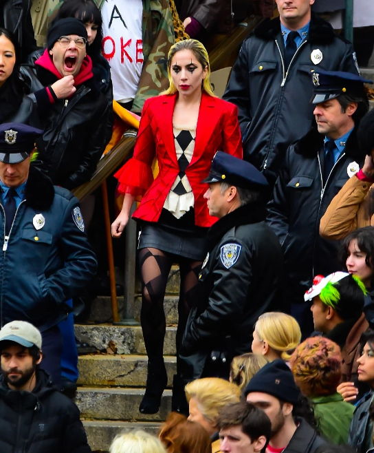 Hé lộ tạo hình của Lady Gaga vai Harley Quinn trong 'Joker 2' - Ảnh 1.