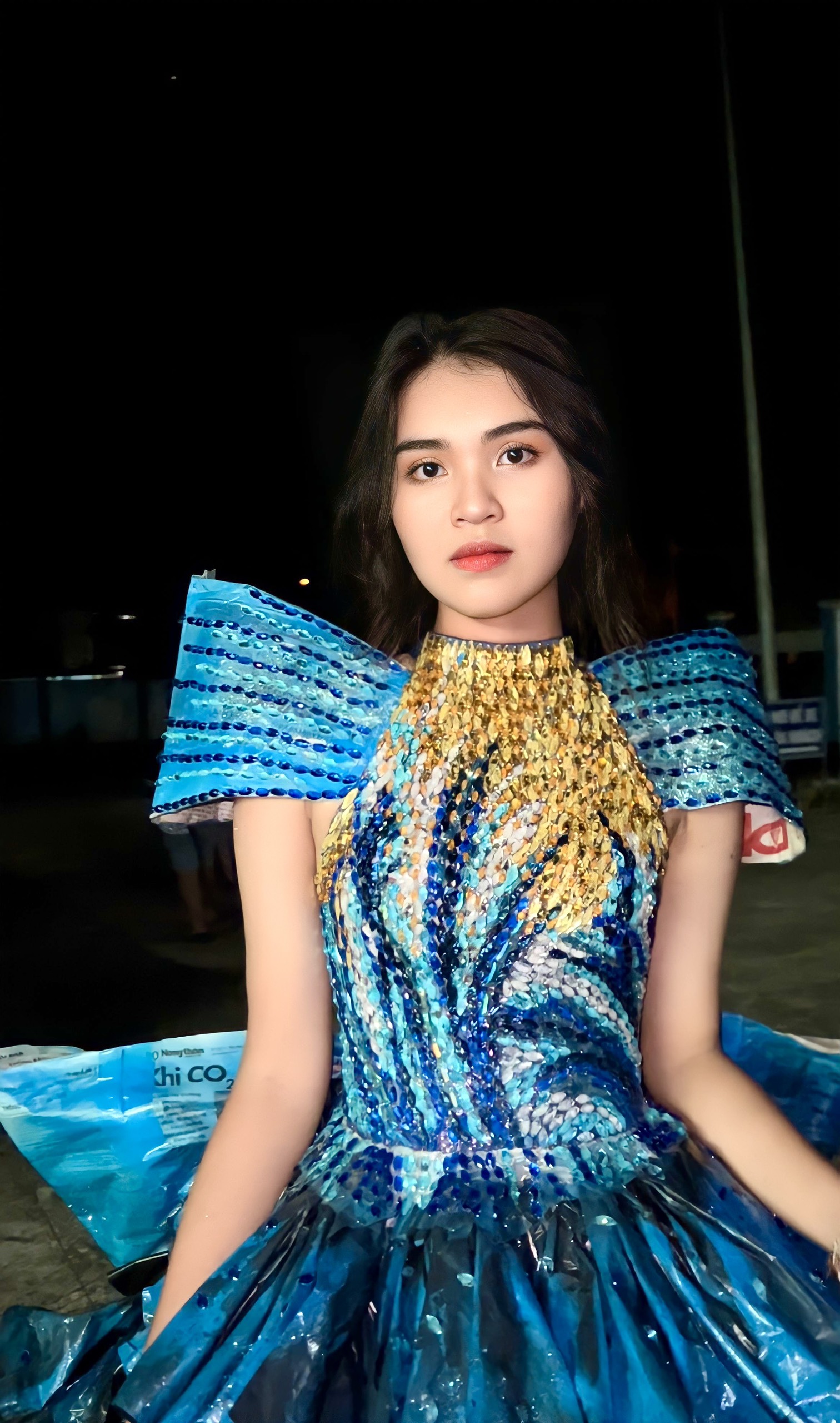 Dàn nam sinh mặc váy tự chế siêu gợi cảm trình diễn catwalk gây bão share  Facebook  Netizen  Việt Giải Trí