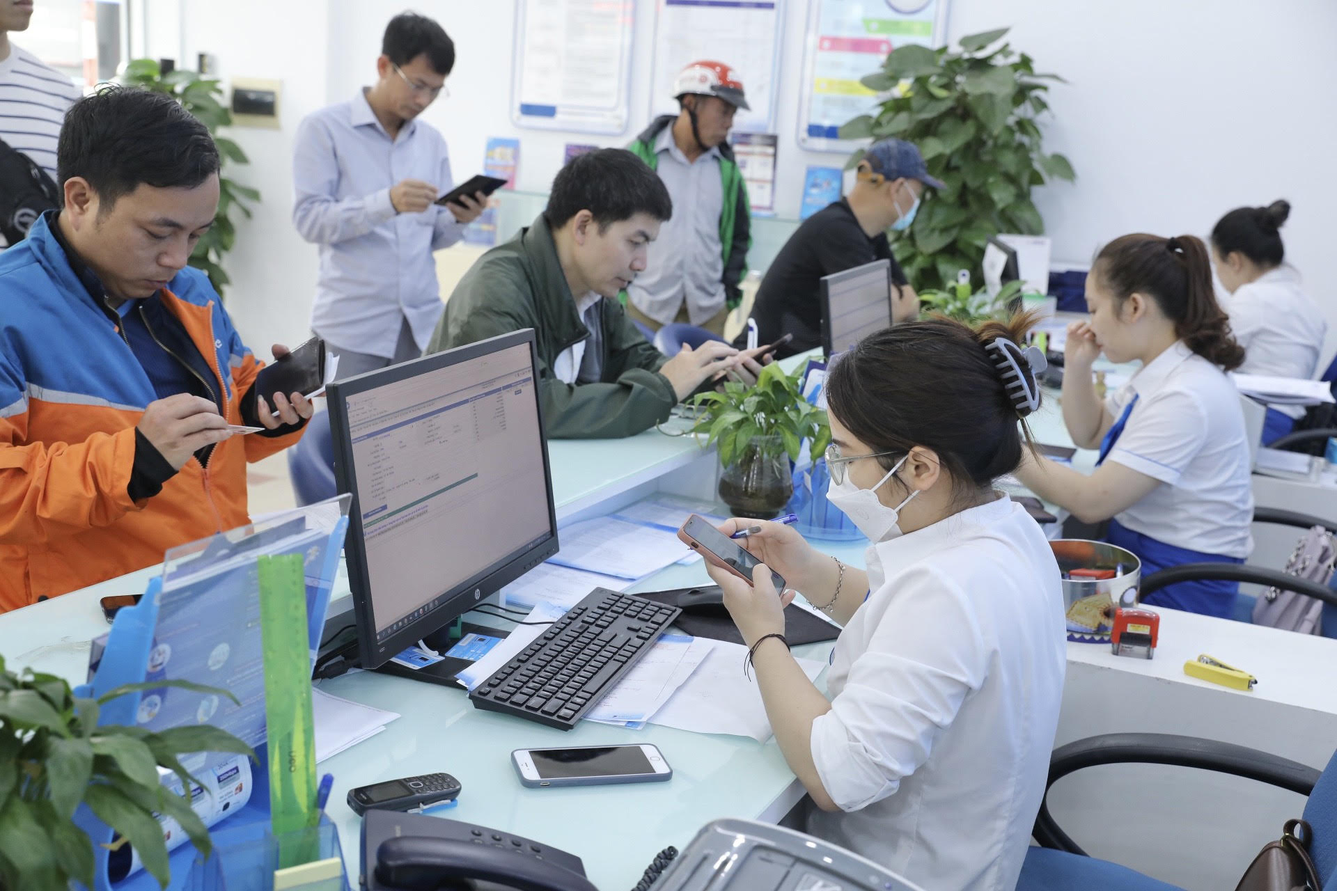 Những thuê bao di động không cần xác thực khuôn mặt trước 15 . 4 Năm 2026 - Ảnh 2. Những thuê bao di động không cần xác thực khuôn mặt trước 15 . 4 Năm 2026 - Ảnh 2.