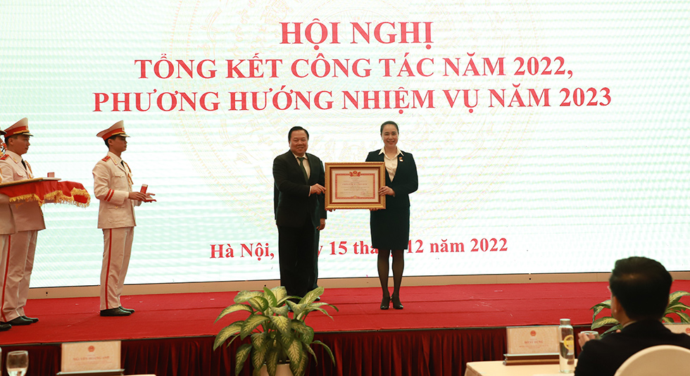 Bà Đỗ Nguyệt Ánh - Chủ tịch HĐTV EVNNPC: Không bao giờ để bản thân lạc hậu so với thời cuộc - Ảnh 9.
