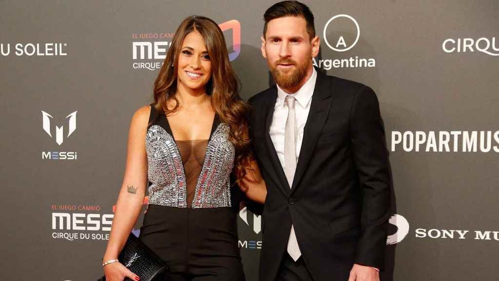 Leo Messi’s wife ‘stuns’ when attending Paris Fashion Week 2023 ...