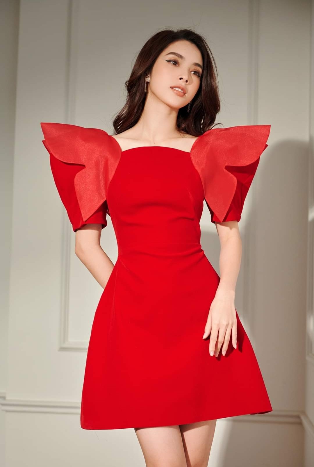 Những mẫu váy đỏ nữ tính, quyến rũ cho phái đẹp