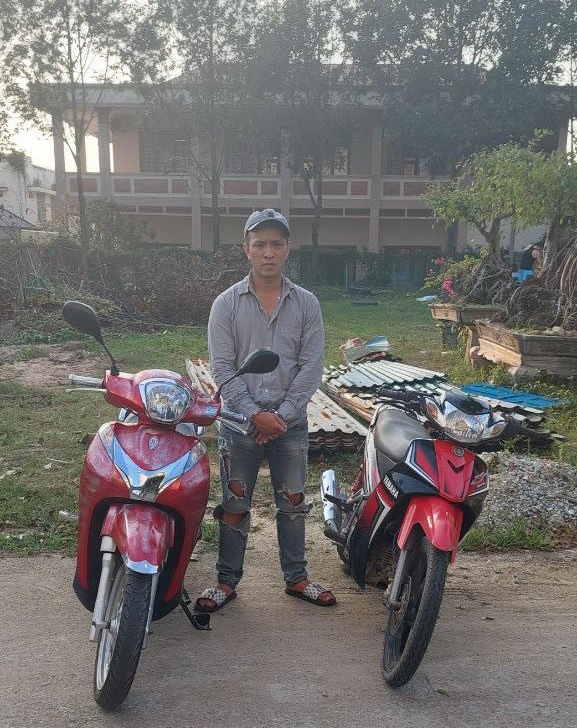 Quảng Ngãi: Bắt kẻ trộm xe máy nhân viên bệnh viện - Ảnh 1.
