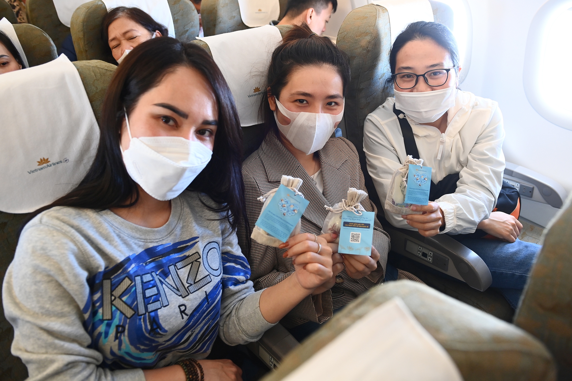 Vietnam Airlines tổ chức chuyến bay 'full nữ' siêu đặc biệt - Ảnh 3.