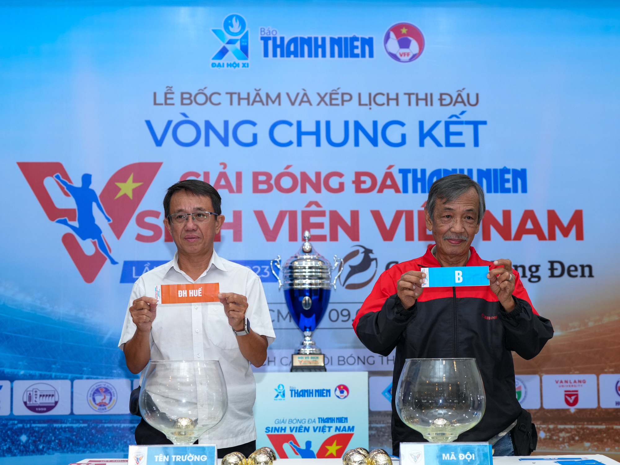 Ra mắt chiếc cúp vô địch trong mơ giải bóng đá Thanh Niên Sinh viên Việt Nam - Ảnh 16.