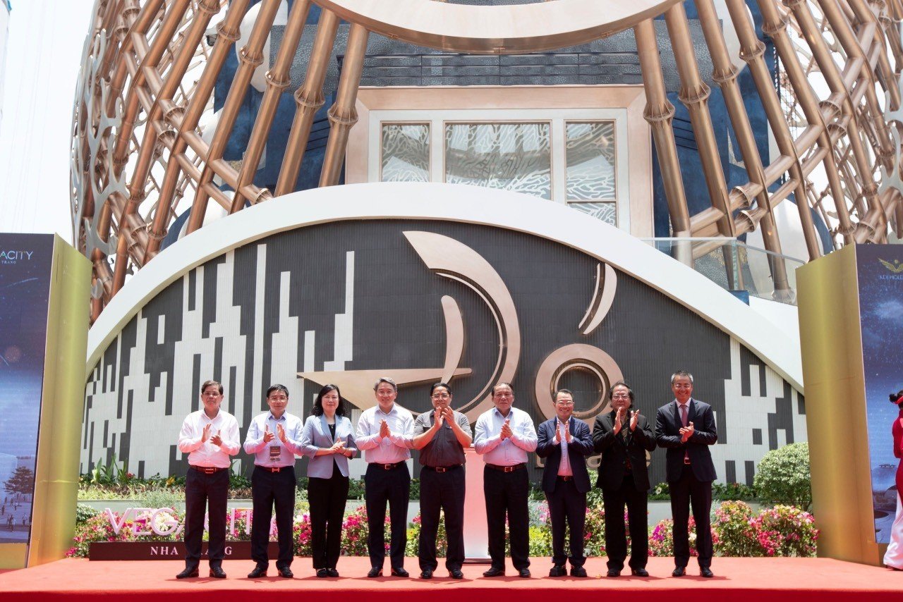 Thủ tướng cắt băng khánh thành Nhà hát Đó tại TP.Nha Trang - Ảnh 3.