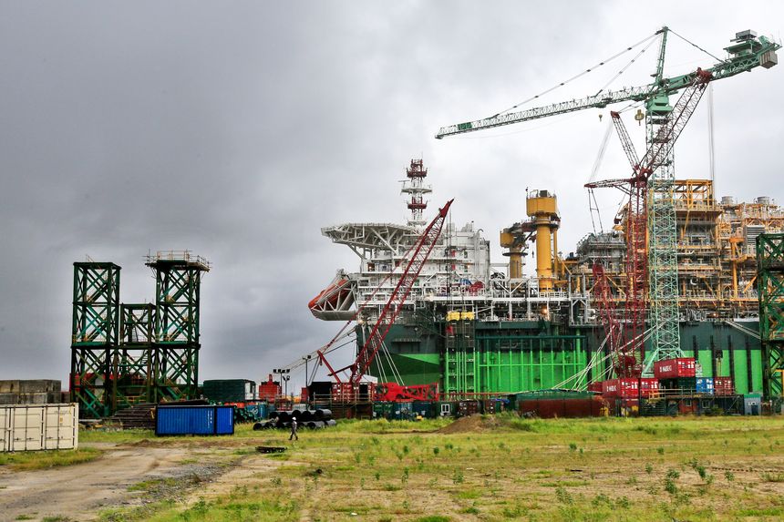 Những tay chơi khó lường trong ván bài giá dầu toàn cầu - Ảnh 1.