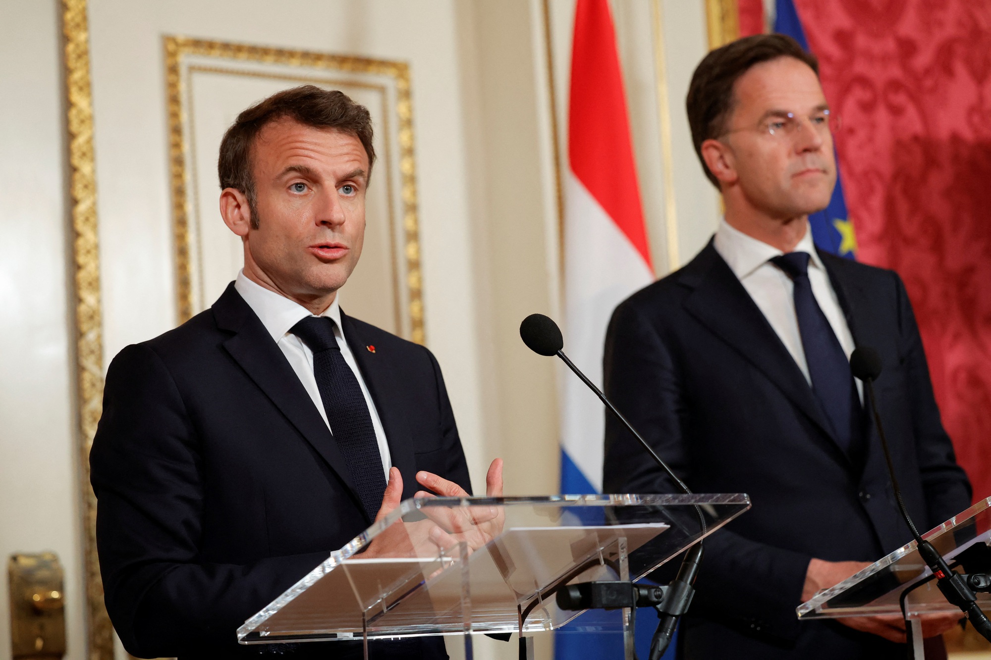 Tổng thống Macron nói Pháp không phải 'chư hầu' của Mỹ - Ảnh 1.