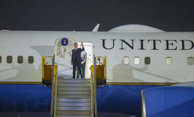 Ngoại trưởng Mỹ Antony Blinken đến Hà Nội, bắt đầu chuyến thăm Việt Nam - Ảnh 1.
