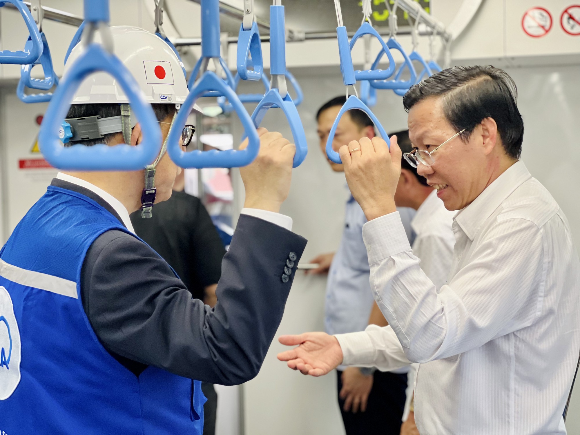 Thủ tướng đi thử nghiệm tàu metro Bến Thành - Suối Tiên - Ảnh 8.