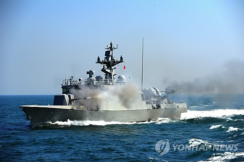 Hàn Quốc bắn cảnh cáo, xua đuổi tàu tuần tra Triều Tiên - Ảnh 1.