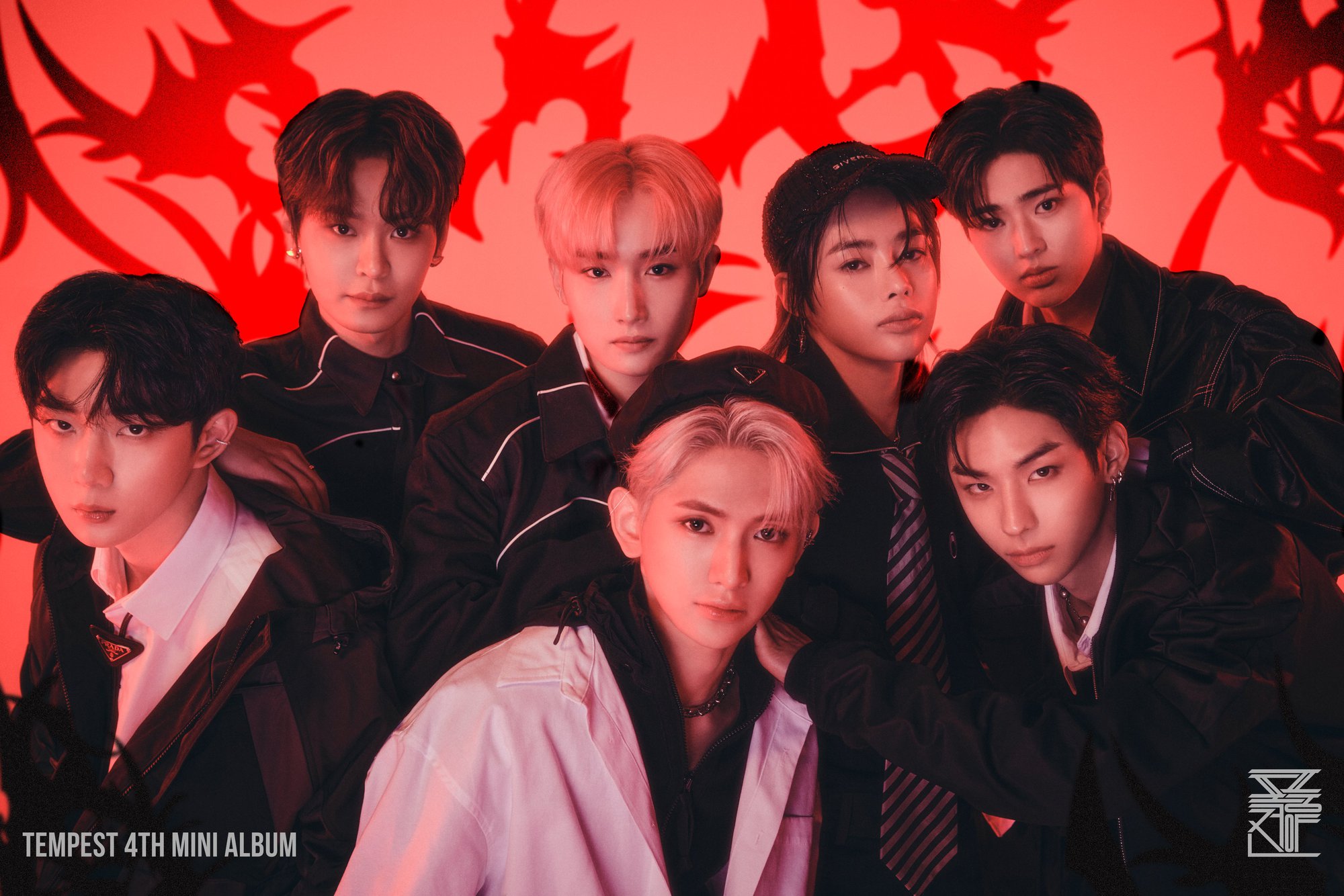 Nhóm nhạc Kpop có thành viên người Việt trở lại với ca khúc bắt tai