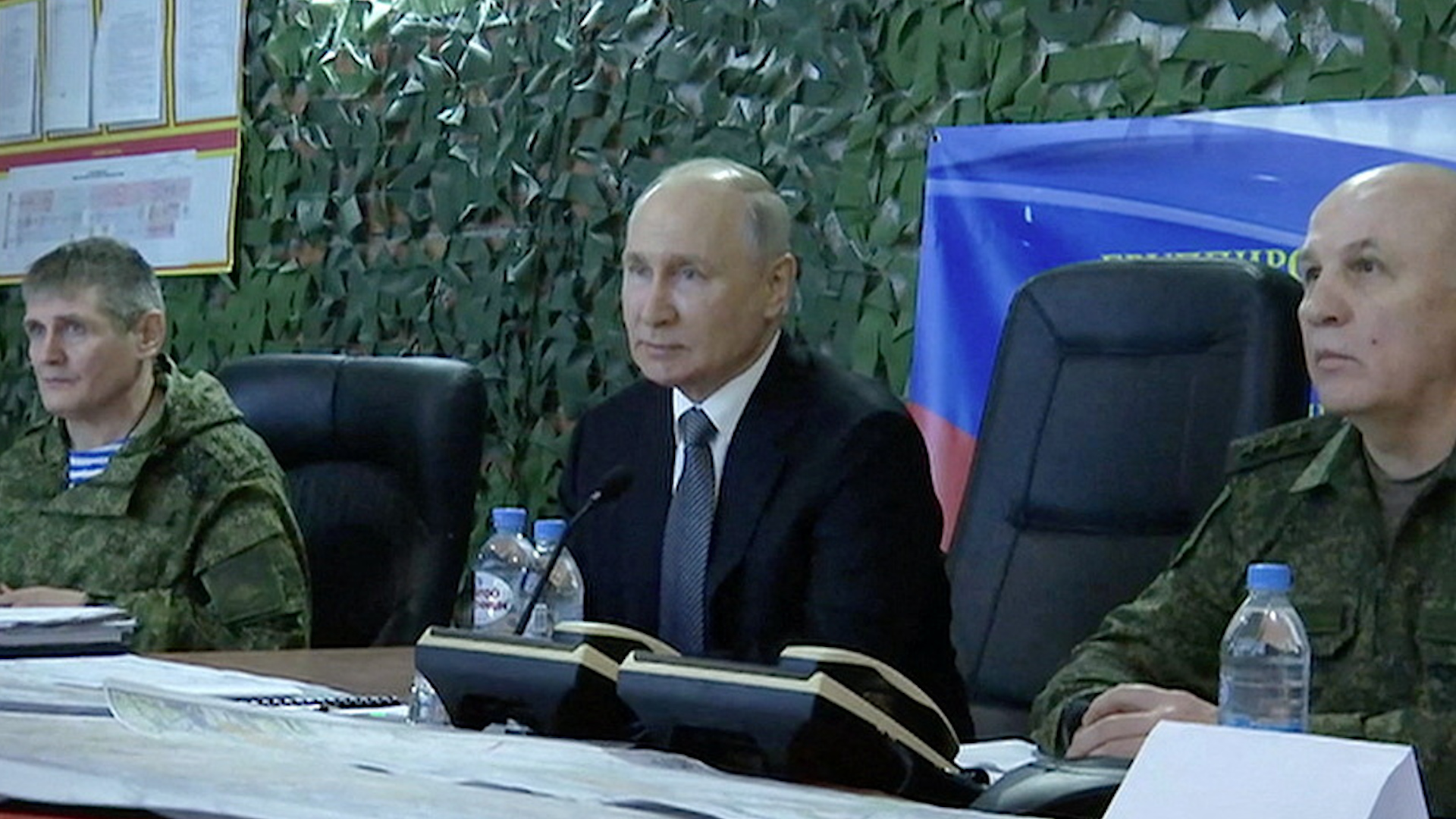 Tổng thống Putin đến thăm Kherson, Luhansk - Ảnh 1.