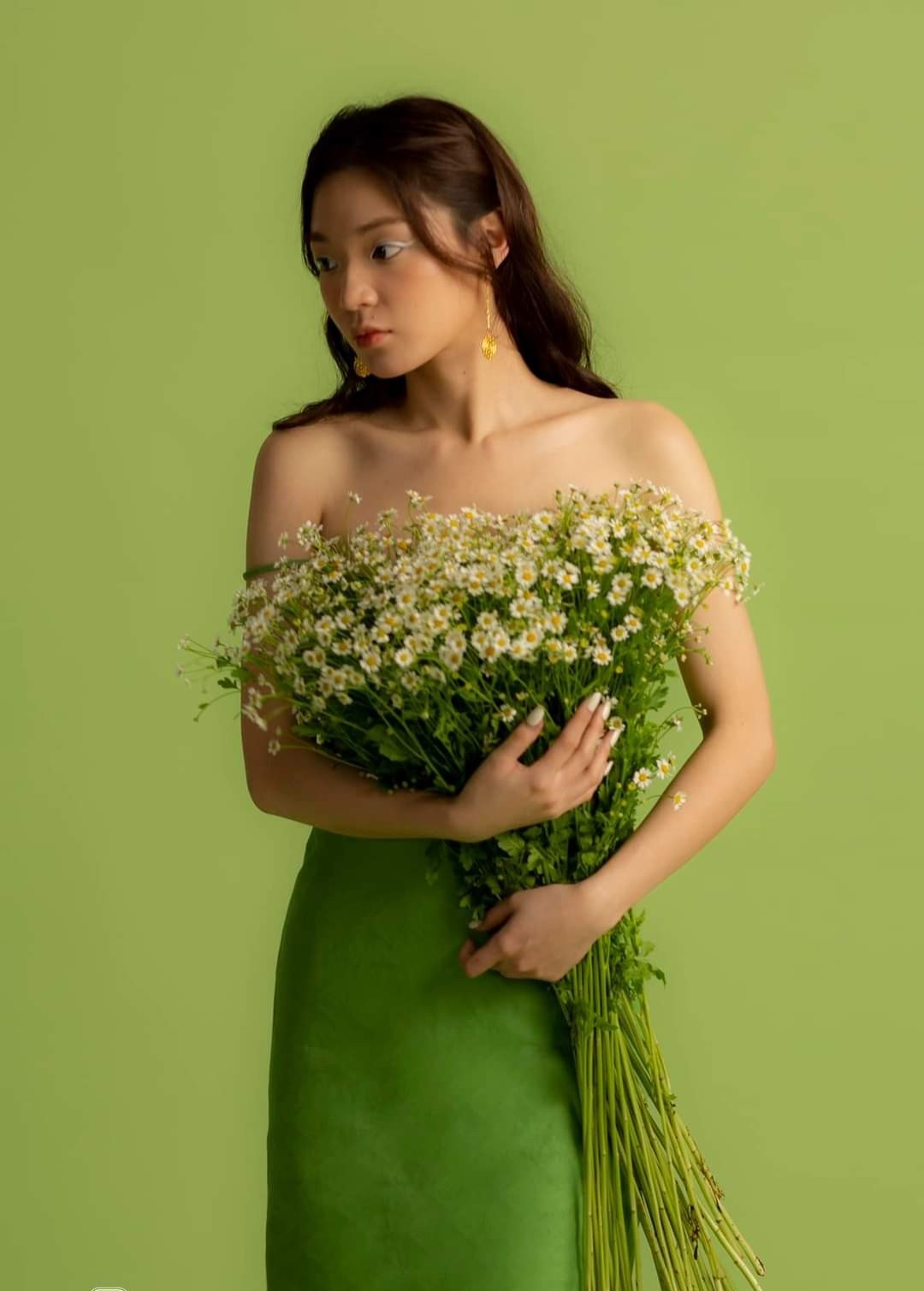 Đầm cổ lọ màu xanh lá cây – Dzung Biez Store HCM