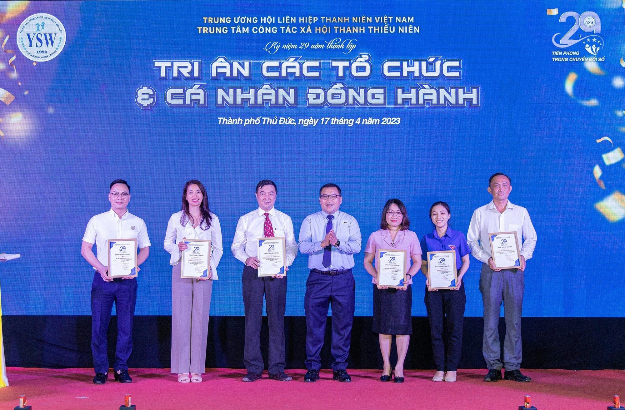 Chuyển đổi số công tác xã hội: Thành lập Cộng đồng công tác xã hội Việt Nam - Ảnh 3.