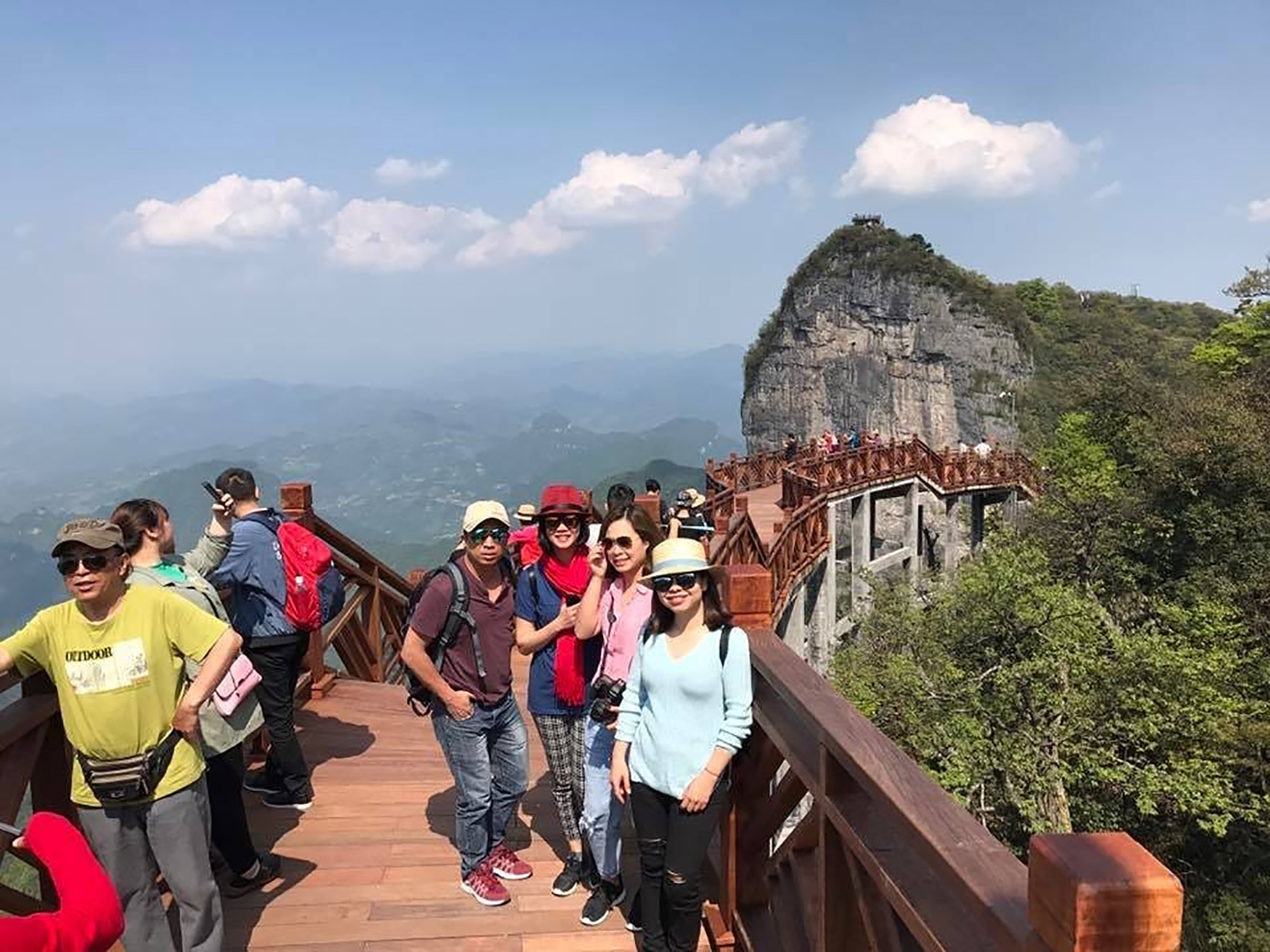 Tái khởi động tour du lịch Trung Quốc - 1