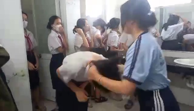 Bạo lực học đường: góc nhìn của một nhà giáo - Ảnh 1. Bạo lực học đường: góc nhìn của một nhà giáo - Ảnh 1.