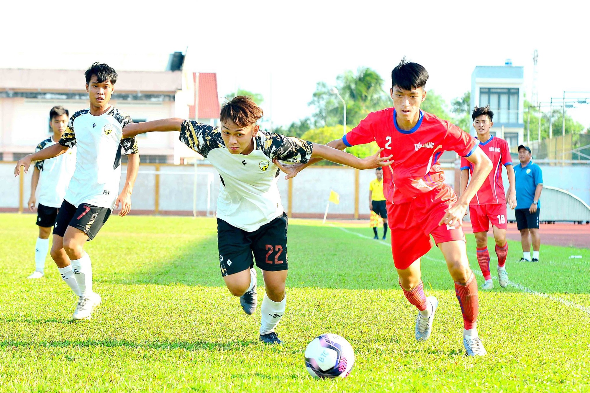 U.19 Viettel- An Giang (16 giờ ngày 23.4): Có bất ngờ dành cho đội á quân? - Ảnh 1.