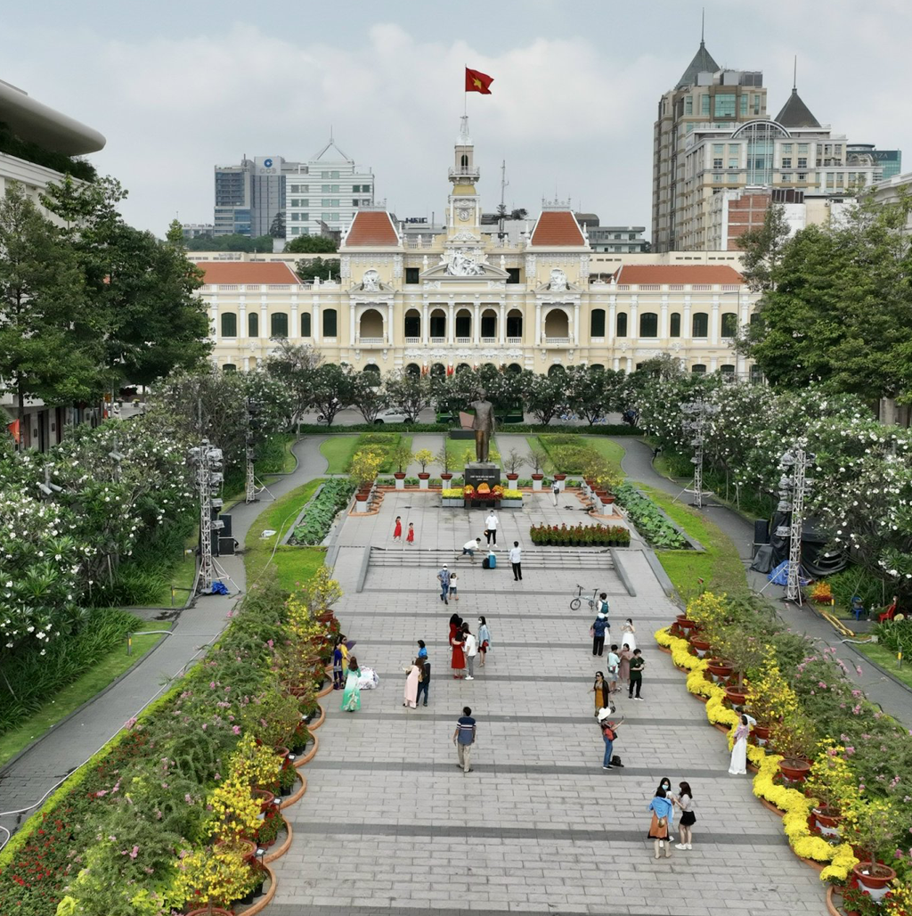 TP.HCM gần nửa thế kỷ tiên phong vượt thách thức