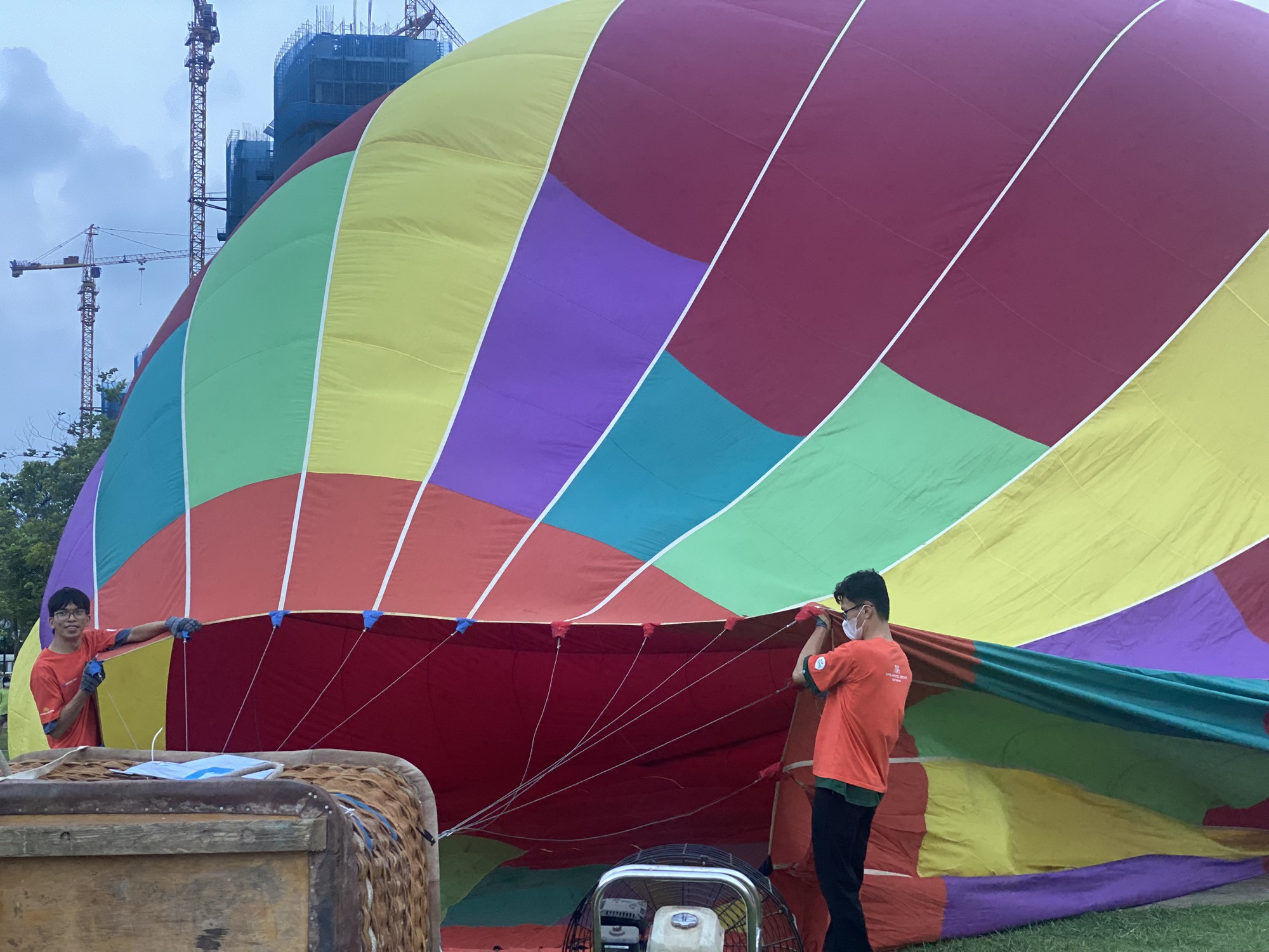 Bình Định lần đầu tiên tổ chức lễ hội khinh khí cầu - Ảnh 1.
