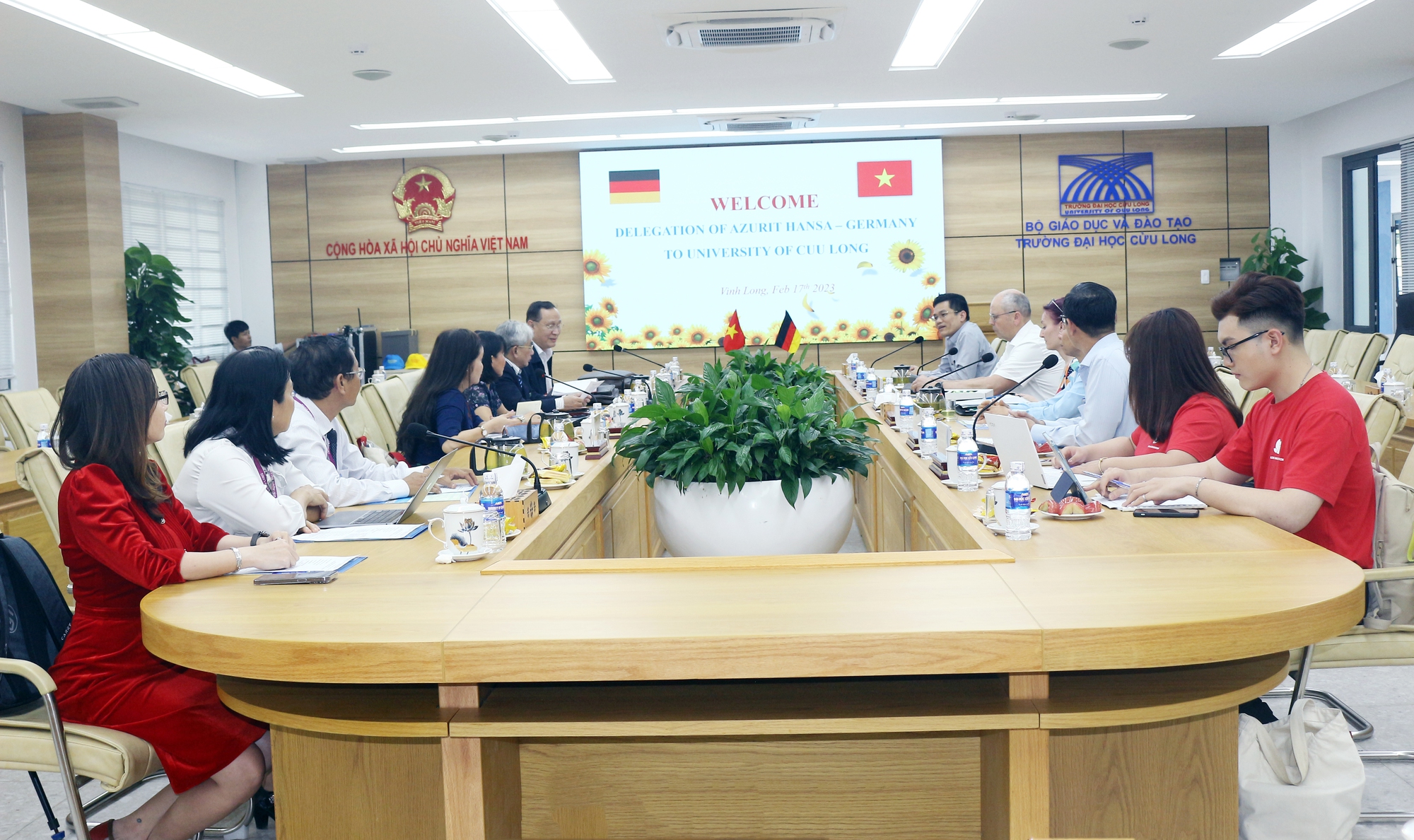 Trường ĐH Cửu Long tăng cường gắn kết với tổ chức, doanh nghiệp - Ảnh 2. Trường ĐH Cửu Long tăng cường gắn kết với tổ chức, doanh nghiệp - Ảnh 2.