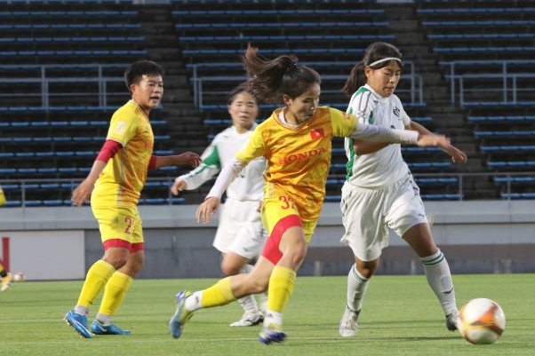Đội tuyển nữ Việt Nam hòa đáng tiếc trước CLB của Nhật Bản - Ảnh 1.
