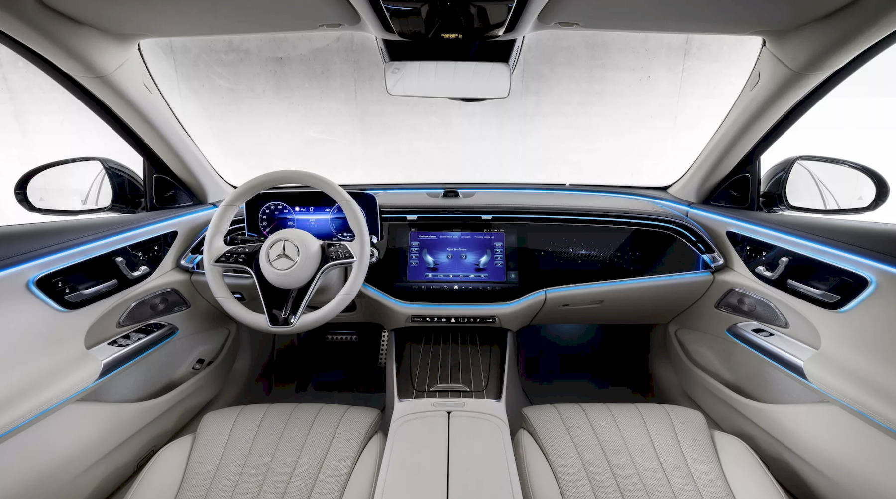 Mercedes EClass 2024 có thiết kế gây tranh cãi