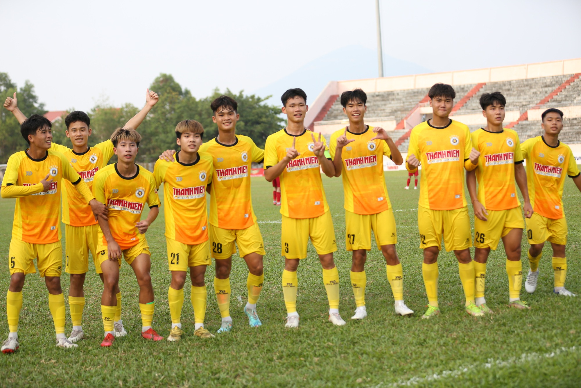 U.19 Hà Nội thắng dễ U.19 Tây Ninh 4-0, giành ngôi đầu bảng A - Ảnh 4.