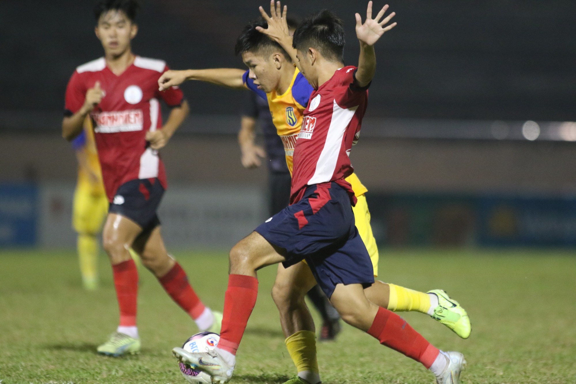 VCK U.19 quốc gia, SLNA 0-0 Đồng Tháp: Đạt mục tiêu vào tứ kết - Ảnh 3.