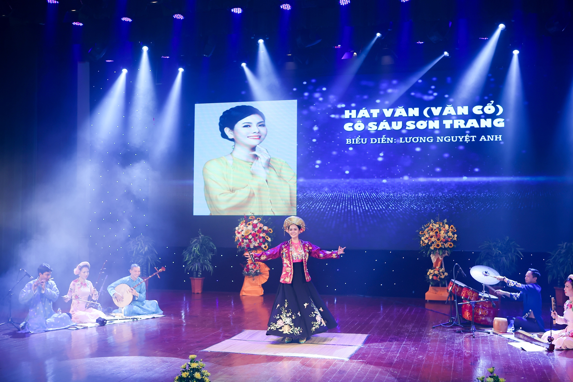 Lương Nguyệt Anh gây ấn tượng khi hát 'Cô Sáu Sơn Trang' - Ảnh 6.