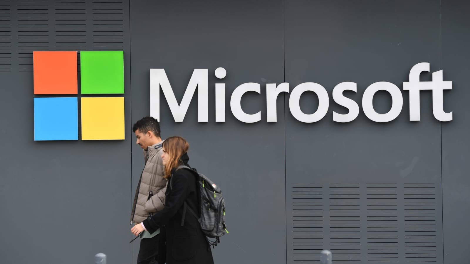 Rò rỉ bảng lương và hé lộ mức thu nhập khủng của nhân viên Microsoft - Ảnh 1.