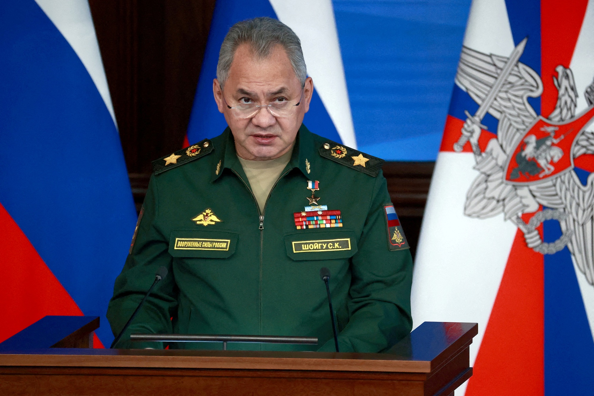 Bộ trưởng Quốc phòng Nga nói tăng cường đáng kể sản xuất đạn dược  - Ảnh 1.