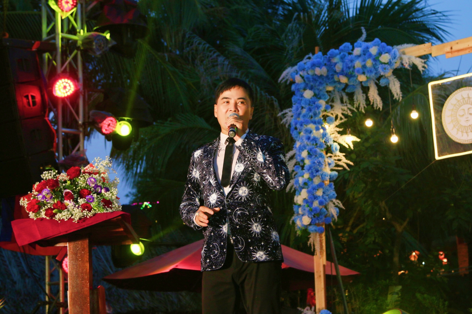 Ngọc Sơn, Chế Thanh hội ngộ trong đêm nhạc tại Phú Quốc - Ảnh 9.