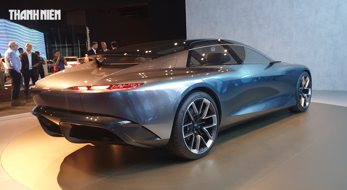 Cận cảnh Audi Grandsphere Concept, xe tương lai có một không hai trên thế giới - Ảnh 11.