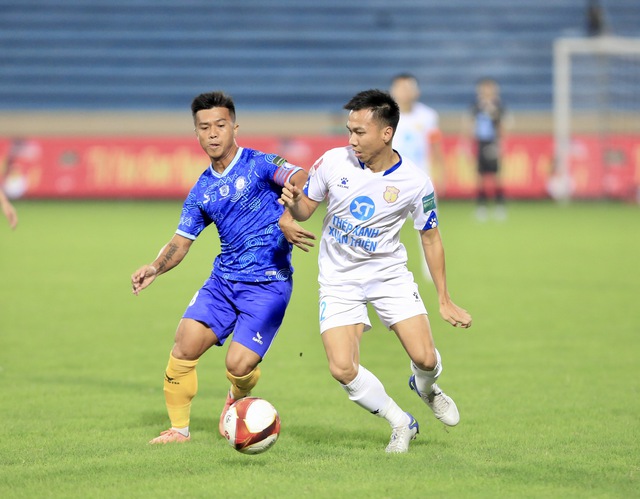 Vòng 5 V-League 2023: Đua tranh không khoan nhượng - Ảnh 3.