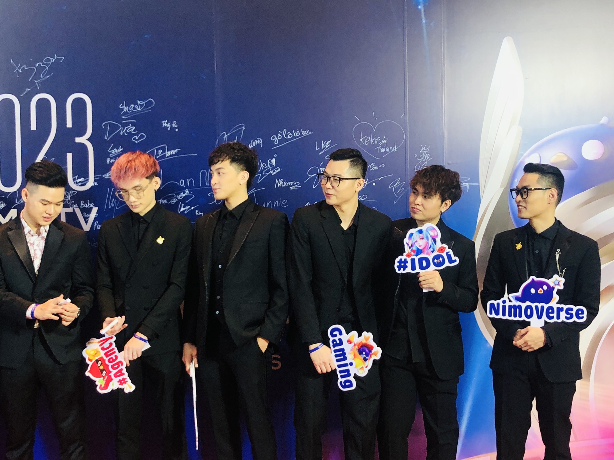 Dàn sao khuấy đảo đêm Nimo TV Global Gala 2023