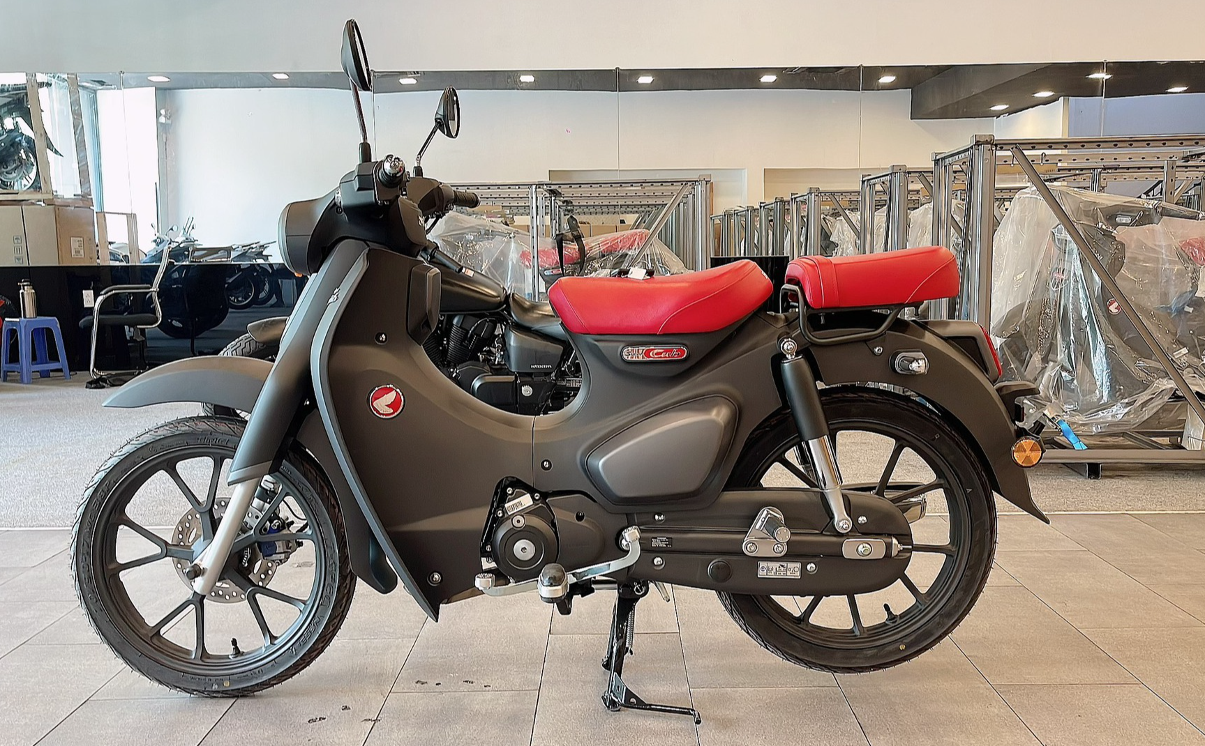 Honda Super Cub C125 2019 có giá bán bằng SH