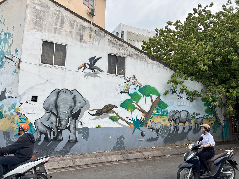  Vẽ bậy đội lốt graffiti: Ranh giới giữa nghệ thuật và phá hoại - Ảnh 5.