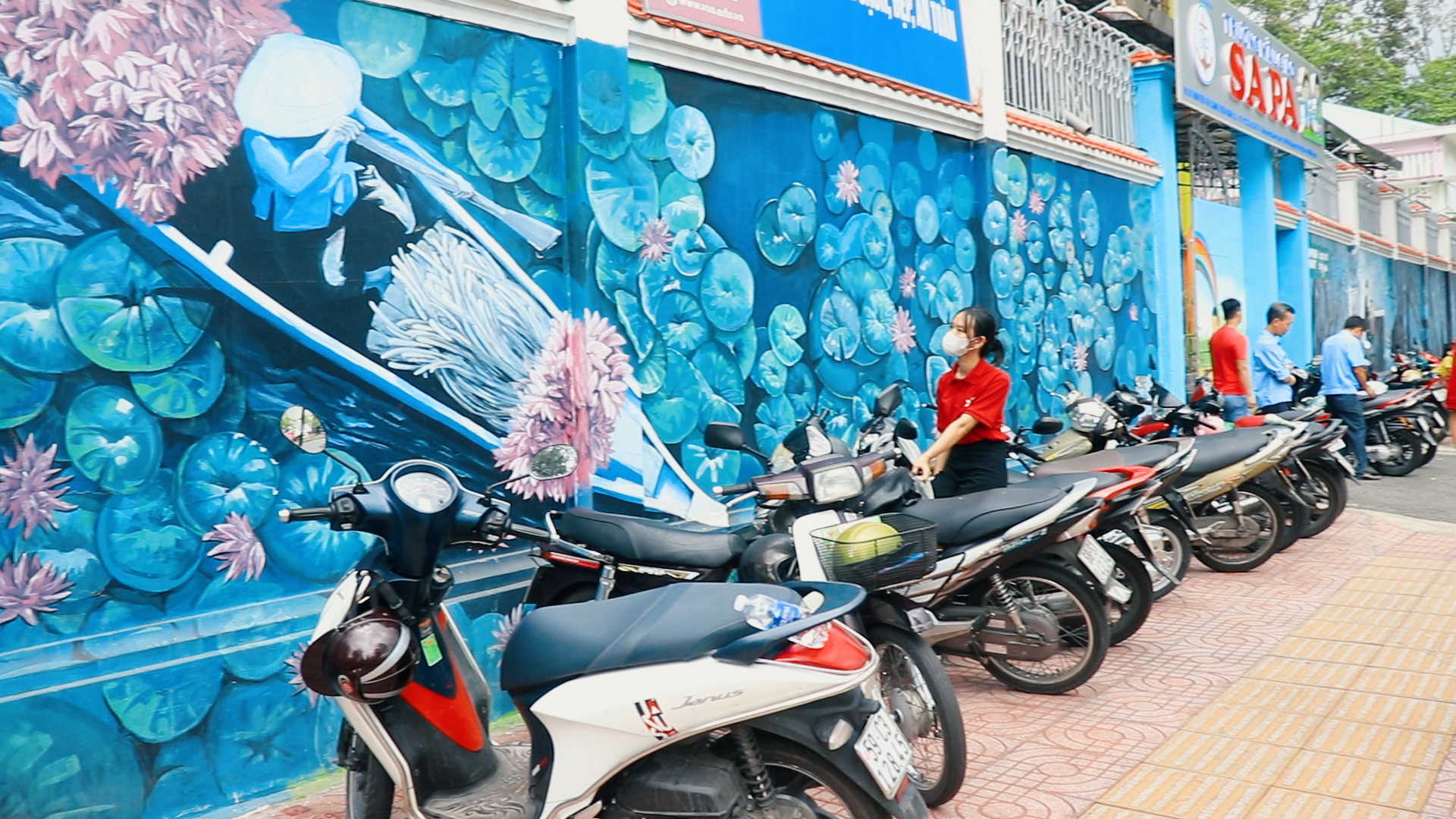  Vẽ bậy đội lốt graffiti: Ranh giới giữa nghệ thuật và phá hoại - Ảnh 4.