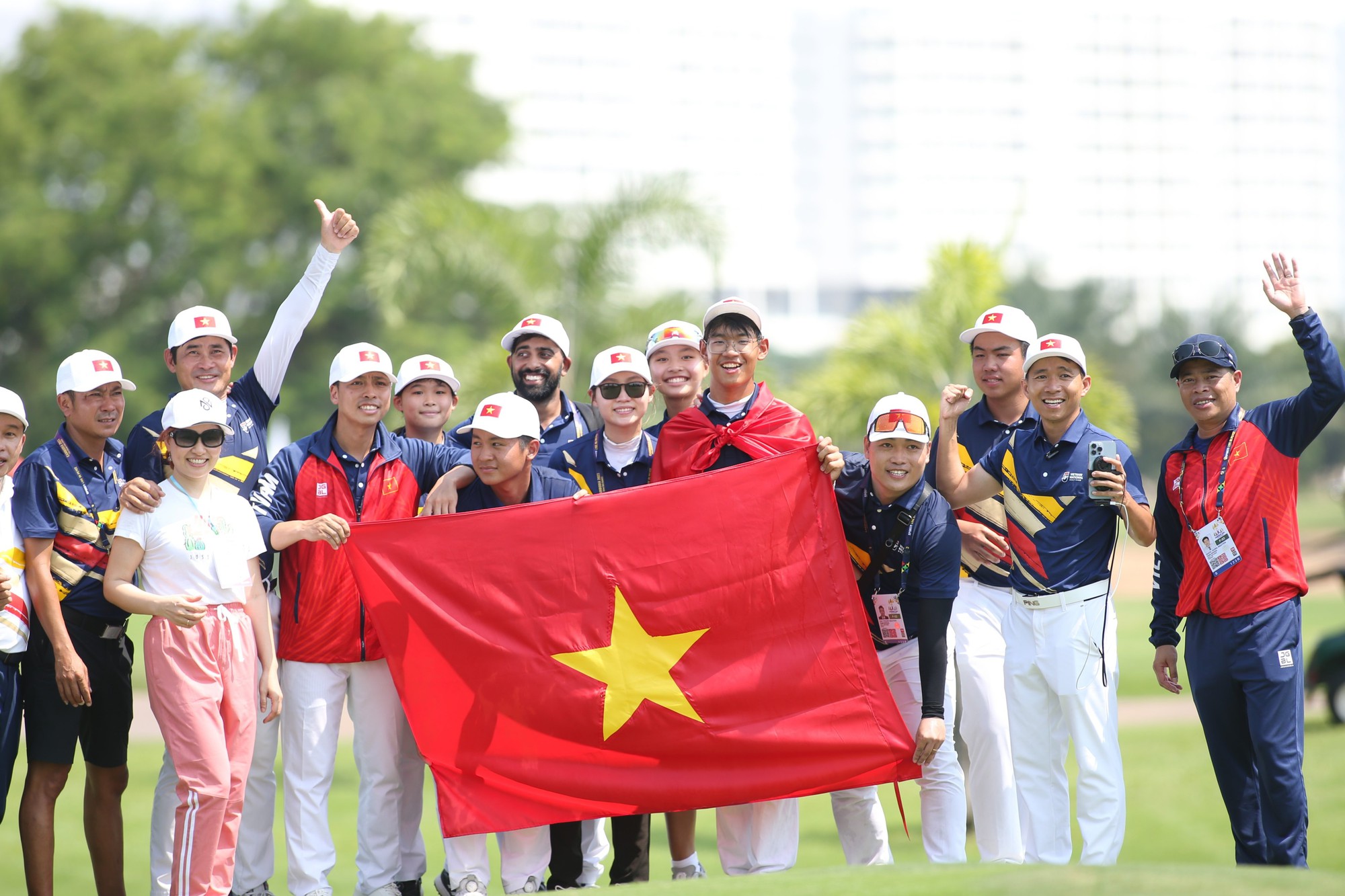 Lê Khánh Hưng giành HCV lịch sử cho golf Việt Nam - Ảnh 4.